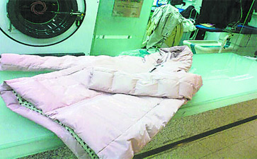 干洗一件羽絨服多少錢？